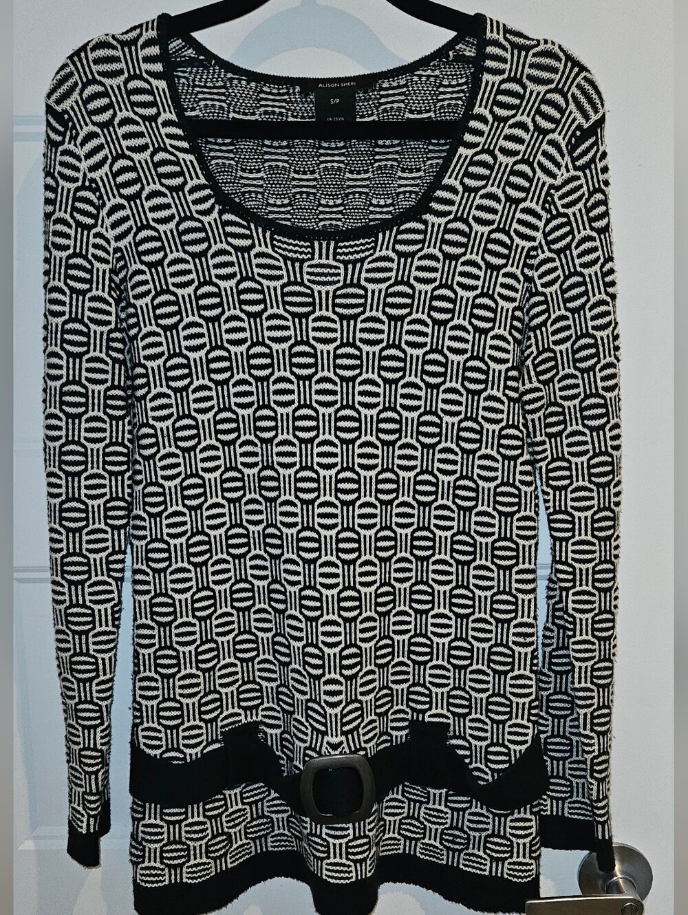 Geometric Black & White Scoop Neck Knit Sweater with Belt Detail